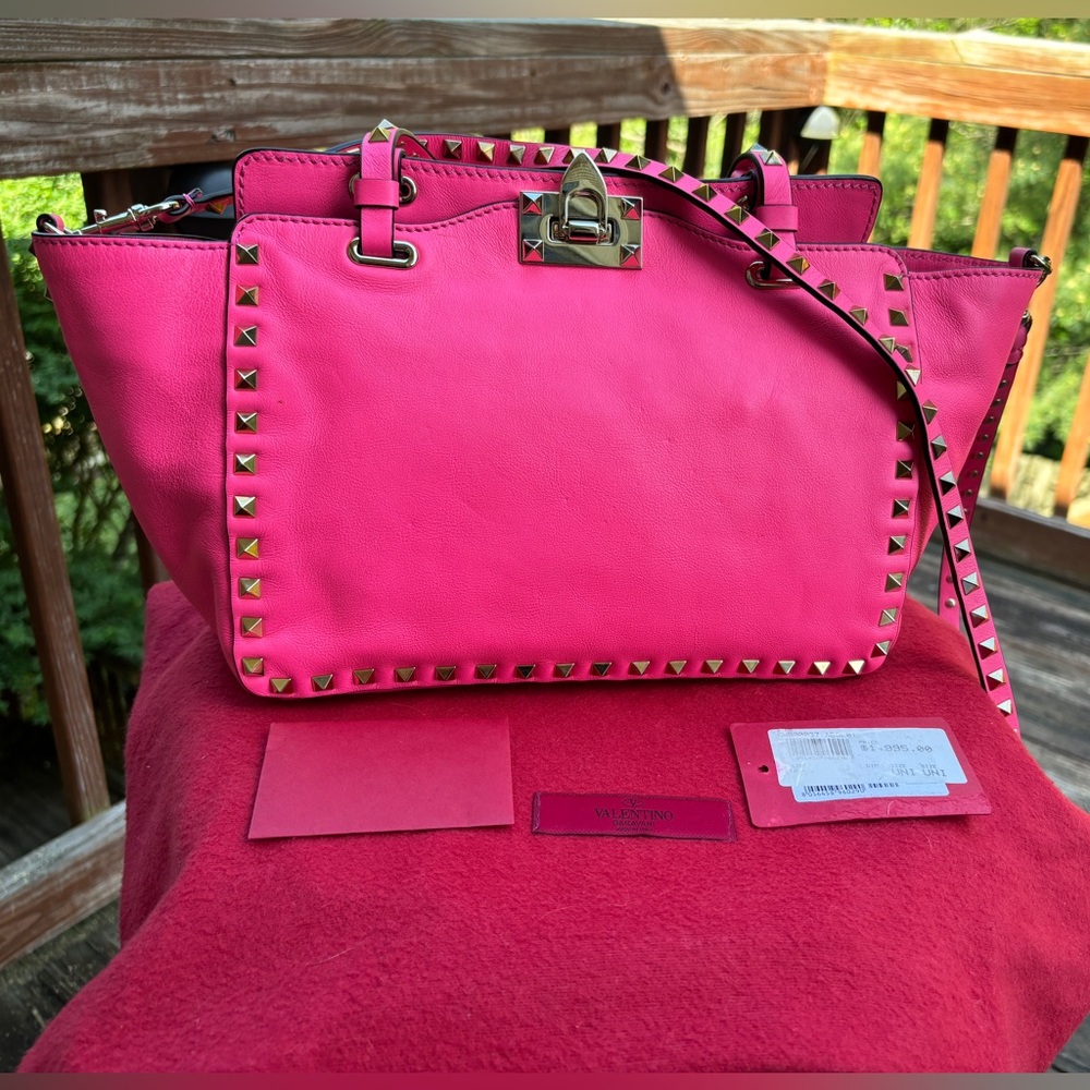 Valentino Garavani Vitello Small Rockstud Tote bag crossbody